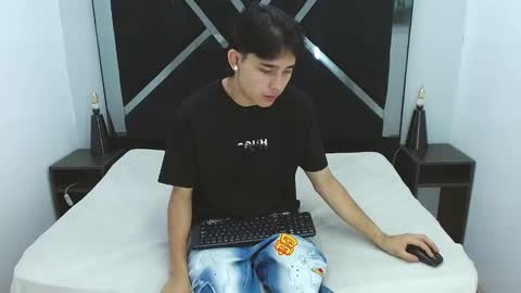 tom_0002 online show from 12/19/25, 12:56