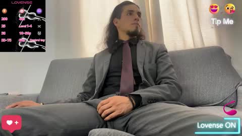 Snapshot of tom_blunt96 chatting on 11/20/25, 03:12 TOM online show from 11/20/25, 03:12