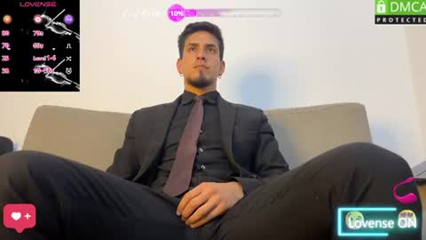 Snapshot of tom_blunt96 chatting on 06/16/26, 11:24 TOM online show from 06/16/26, 11:24