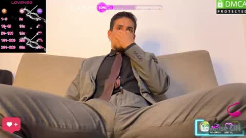 Snapshot of tom_blunt96 chatting on 06/20/26, 09:12 TOM online show from 06/20/26, 09:12