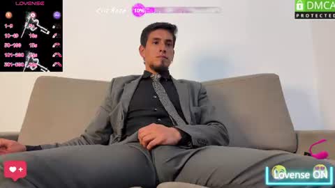 Snapshot of tom_blunt96 chatting on 07/04/26, 09:43 TOM online show from 07/04/26, 09:43
