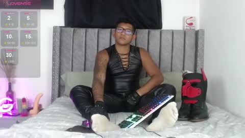 Tom online show from 01/15/25, 01:23