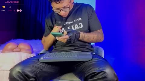 Tom online show from 10/05/25, 11:35