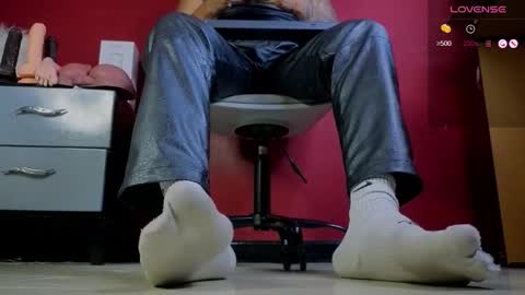 Tom online show from 12/20/25, 12:07