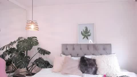 Snapshot of tom_cooper_1 chatting on 11/20/25, 12:16 Master of pleasure online show from 11/20/25, 12:16