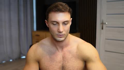 Tom online show from 09/10/25, 06:02