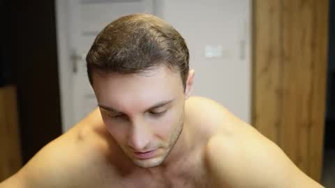 Tom online show from 09/15/25, 06:57