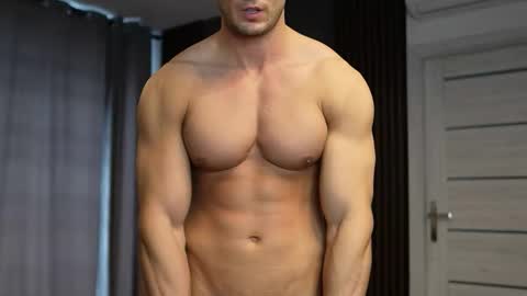 Tom online show from 10/03/25, 06:21