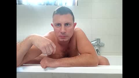 tom_horny84 online show from 01/22/25, 11:56