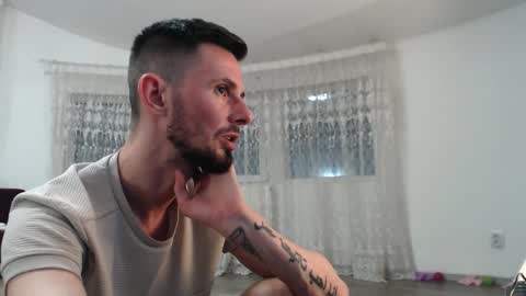 Michael online show from 10/02/25, 05:20