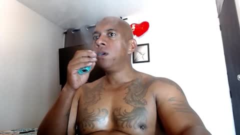 Tom Miller online show from 10/06/25, 07:00