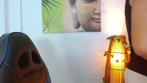 Tom muscle1 online show from 02/13/25, 12:11