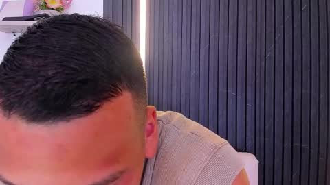 Tom muscle1 online show from 09/25/25, 11:58