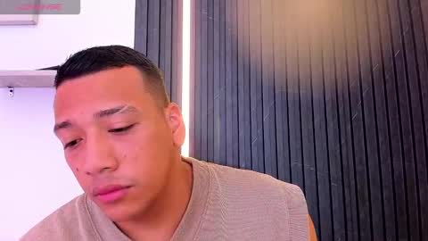 Tom muscle1 online show from 10/24/25, 12:01