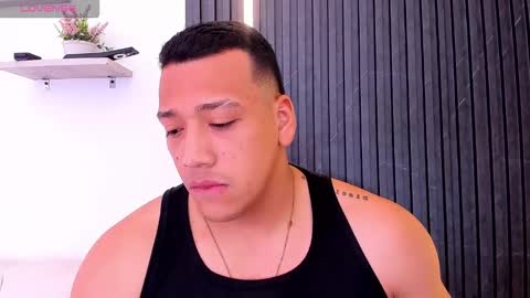 Tom muscle1 online show from 11/05/25, 12:05