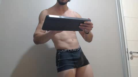 Snapshot of tom_show chatting on 02/03/25, 06:34 tom_show online show from 02/03/25, 06:34