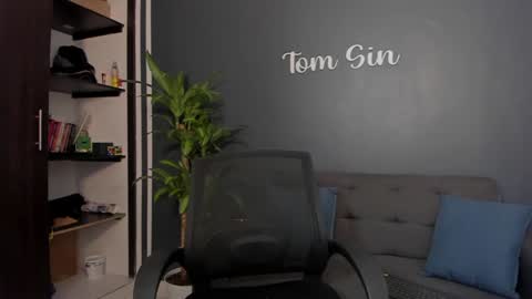 Tom Sin online show from 12/04/24, 11:46