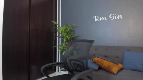 Tom Sin online show from 01/06/25, 05:59