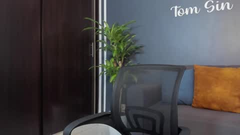 Tom Sin online show from 02/11/25, 09:35