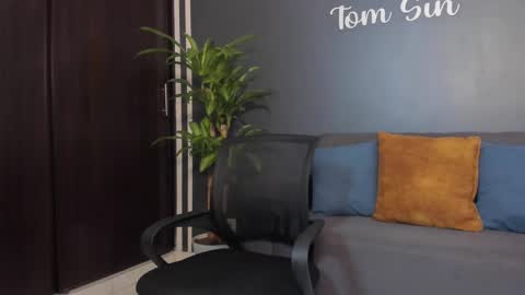 Tom Sin online show from 02/13/25, 10:22