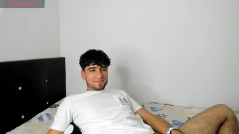 tom online show from 03/12/25, 02:41