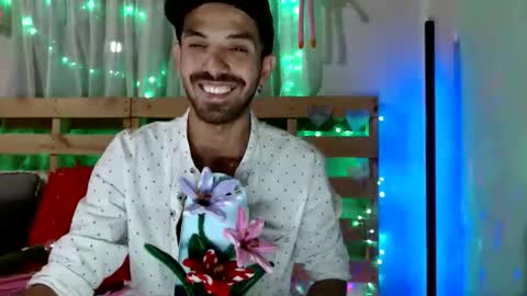 tomas gerauld. make me happy with 10000 tokens online show from 02/03/26, 06:22