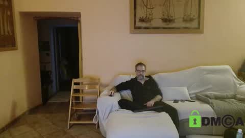 Snapshot of tomasmilian77 chatting on 11/16/25, 12:49 Tomas Milian online show from 11/16/25, 12:49