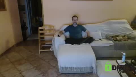 Snapshot of tomasmilian77 chatting on 11/21/25, 11:14 Tomas Milian online show from 11/21/25, 11:14