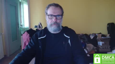 Snapshot of tomasmilian77 chatting on 11/26/25, 07:42 Tomas Milian online show from 11/26/25, 07:42