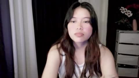 Snapshot of tombalita chatting on 06/16/26, 02:19 mika online show from 06/16/26, 02:19