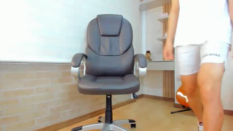 Tom Bardem online show from 12/21/25, 07:10