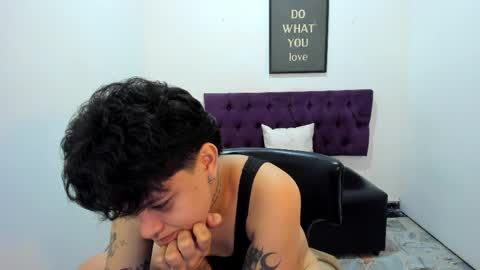 Snapshot of tomboy_natali chatting on 05/11/26, 02:45 IAN SAYD online show from 05/11/26, 02:45