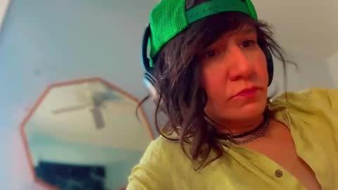 Snapshot of tomboy_titties chatting on 03/22/26, 08:45 tomboy_titties online show from 03/22/26, 08:45