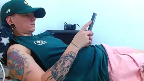 Snapshot of tomboyblue chatting on 03/31/26, 09:26 Blue online show from 03/31/26, 09:26