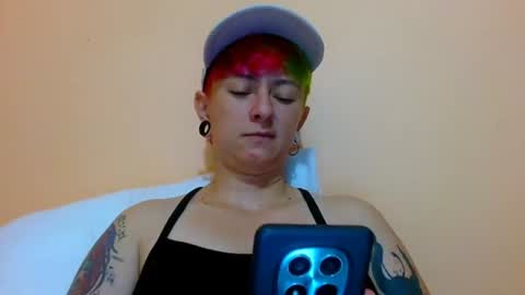 Snapshot of tomboyblue chatting on 07/27/26, 01:01 Blue online show from 07/27/26, 01:01