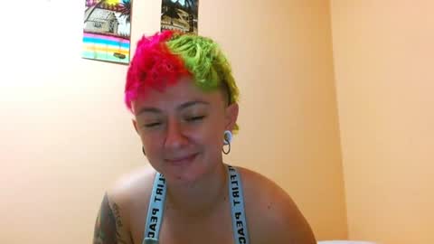 Snapshot of tomboyblue chatting on 07/30/26, 01:43 Blue online show from 07/30/26, 01:43