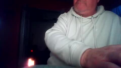 Snapshot of tomcat4848 chatting on 04/05/26, 11:46 tomcat4848 online show from 04/05/26, 11:46