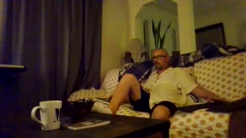 Snapshot of tomcatsawyer chatting on 04/27/26, 03:59 sirmuggsalot online show from 04/27/26, 03:59