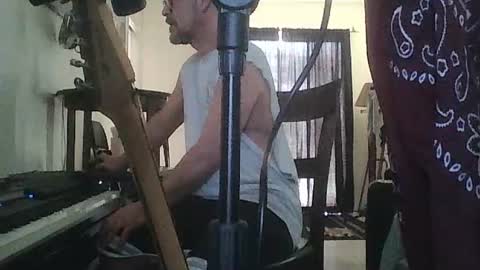 Snapshot of tomcatsawyer chatting on 07/11/26, 06:54 sirmuggsalot online show from 07/11/26, 06:54