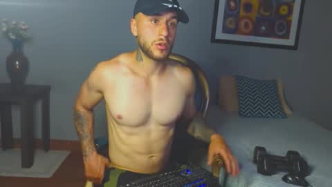 Snapshot of tomdavisxl chatting on 02/22/26, 03:18 tomDavisXl online show from 02/22/26, 03:18