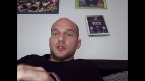 Snapshot of tome55555 chatting on 12/22/24, 12:39 tome55555 online show from 12/22/24, 12:39