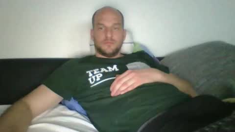 Snapshot of tome55555 chatting on 04/06/26, 08:10 tome55555 online show from 04/06/26, 08:10