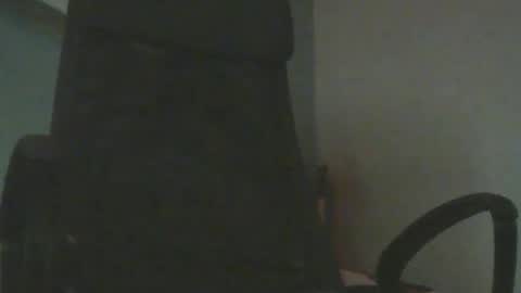 Snapshot of tomekpl30show chatting on 12/21/25, 10:50 Tomek online show from 12/21/25, 10:50