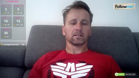 Snapshot of tomhardic chatting on 01/16/26, 01:59 TOM online show from 01/16/26, 01:59
