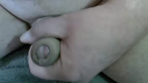 Snapshot of tomhotfun chatting on 09/09/25, 02:16 TOMHOTFUN online show from 09/09/25, 02:16