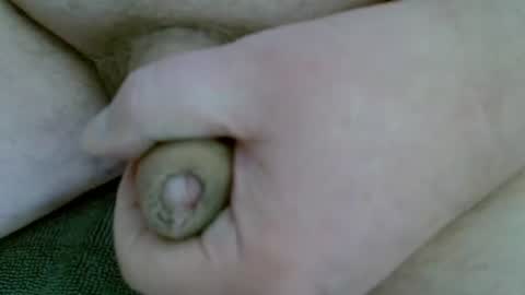 Snapshot of tomhotfun chatting on 09/20/25, 11:22 TOMHOTFUN online show from 09/20/25, 11:22