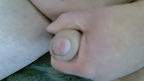 Snapshot of tomhotfun chatting on 10/25/25, 10:56 TOMHOTFUN online show from 10/25/25, 10:56