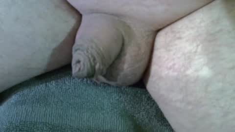 Snapshot of tomhotfun chatting on 11/09/25, 10:24 TOMHOTFUN online show from 11/09/25, 10:24