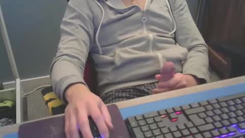 tomin3m online show from 02/03/25, 05:14