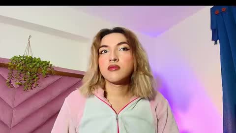   online show from 10/14/25, 11:11